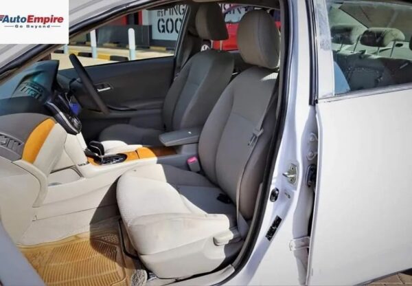 TOYOYA PREMIO - Image 5