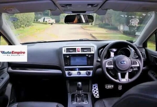 SUBARU OUTBACK - Image 8