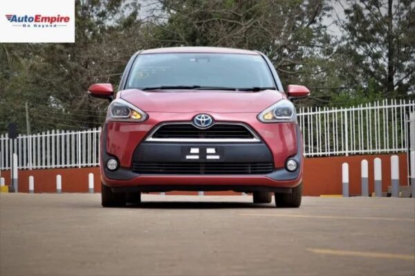 Toyota Sienta - Image 2