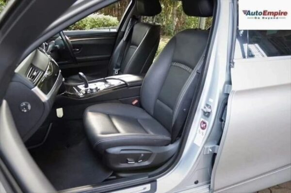 BMW 5 Series - Image 9