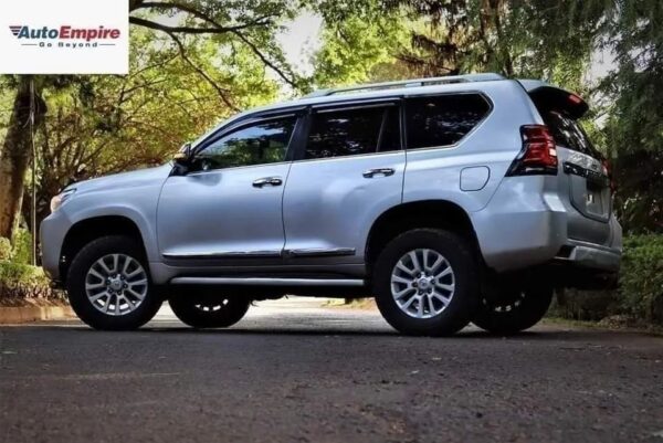 TOYOTA PRADO - Image 7