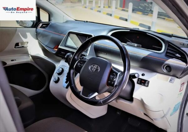 Toyota Sienta - Image 6
