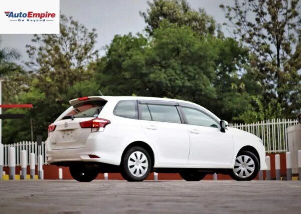 Toyota Fielder - Image 5