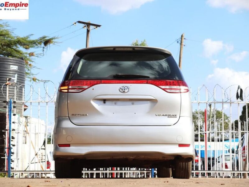 2012 Toyota Estima