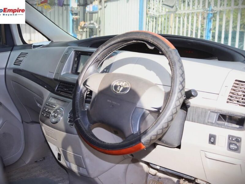 2012 Toyota Estima