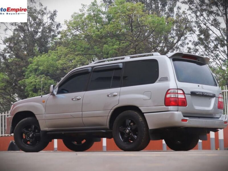 2009 LAND CRUISER V8 AMAZON