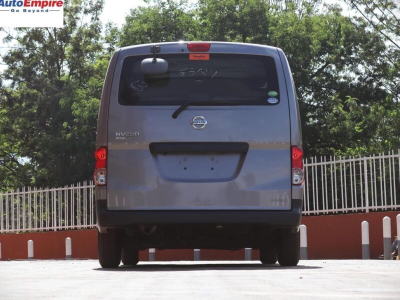 2017 Nissan NV200