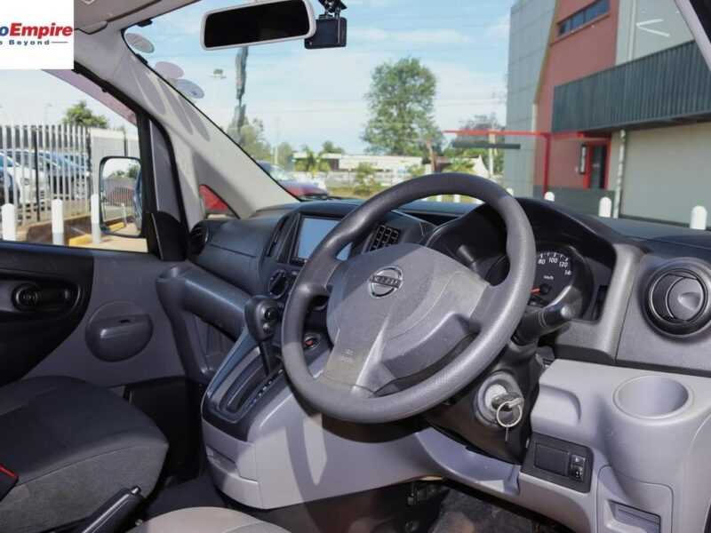 2017 Nissan NV200
