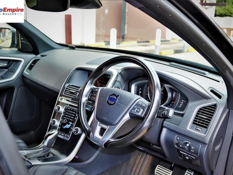 2013 VOLVO XC60 T5