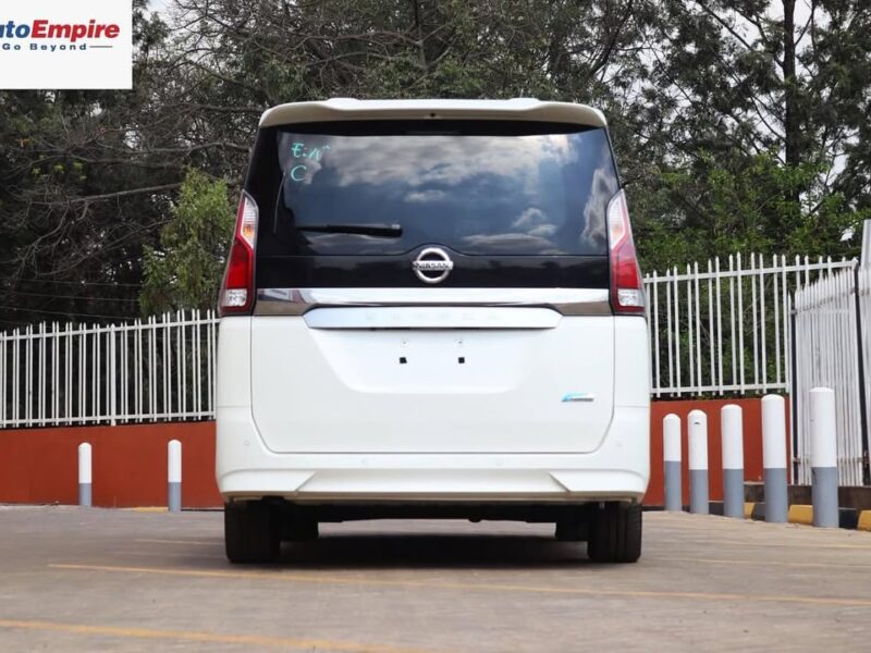 2017 Nissan Serena