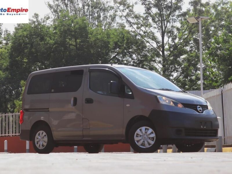 2017 Nissan NV200