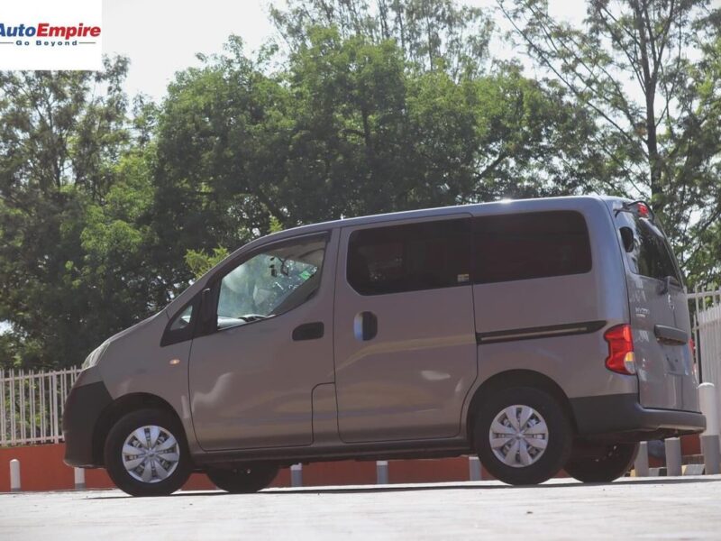 2017 Nissan NV200
