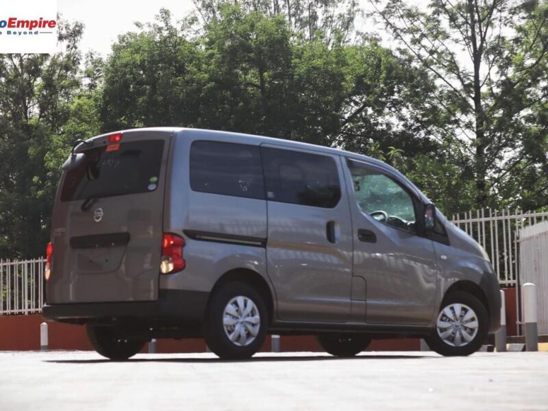 2017 Nissan NV200