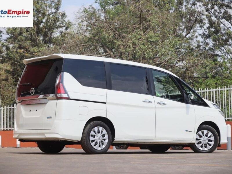 2017 Nissan Serena