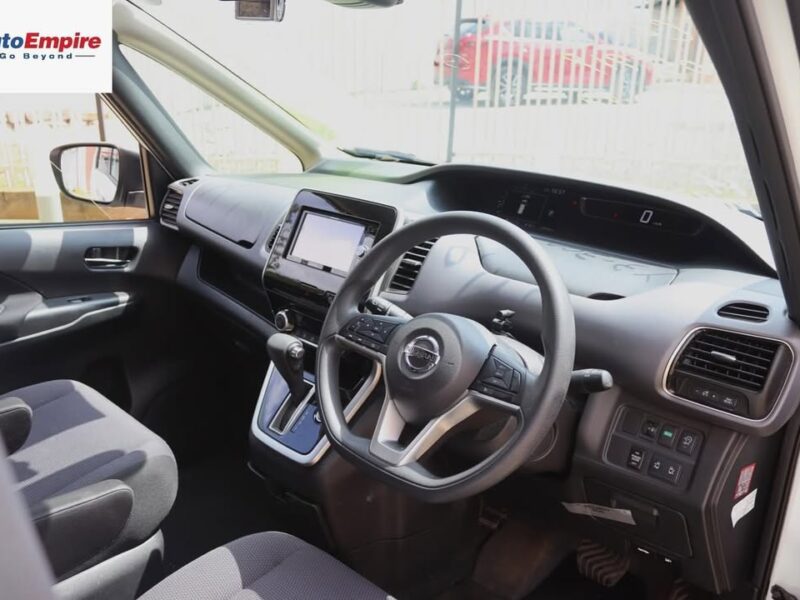 2017 Nissan Serena