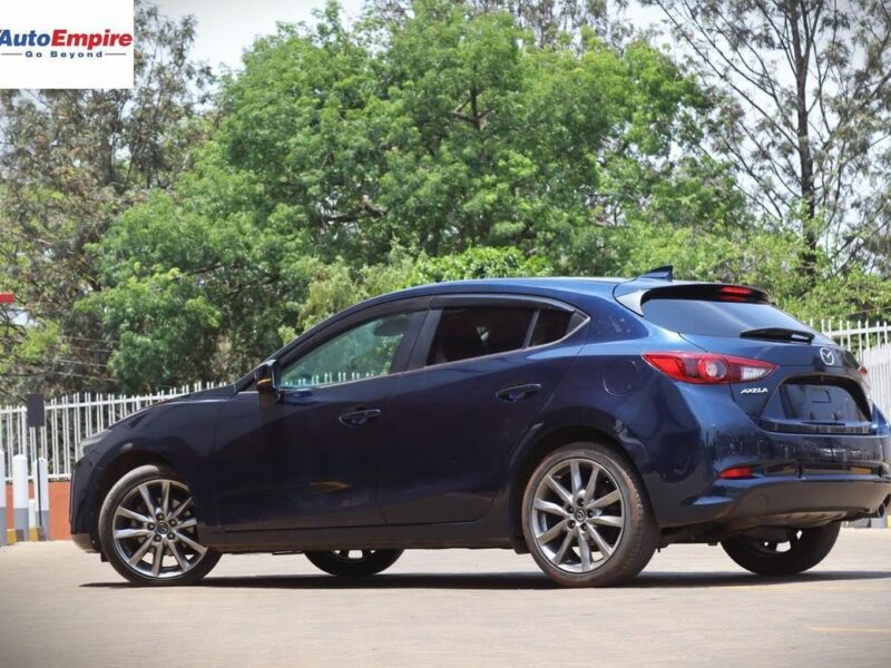 2017 Mazda Axela