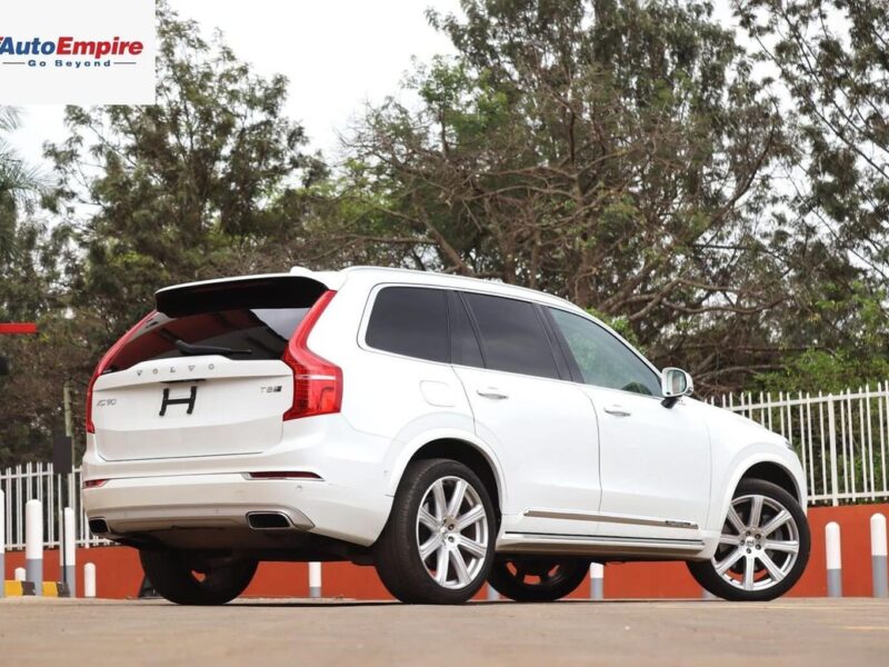 2018 Volvo XC90 T8 Hybrid