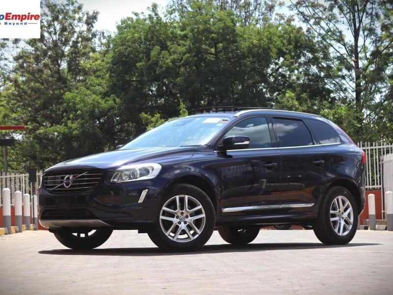 2017 Volvo XC60 D4 NAVY BLUE