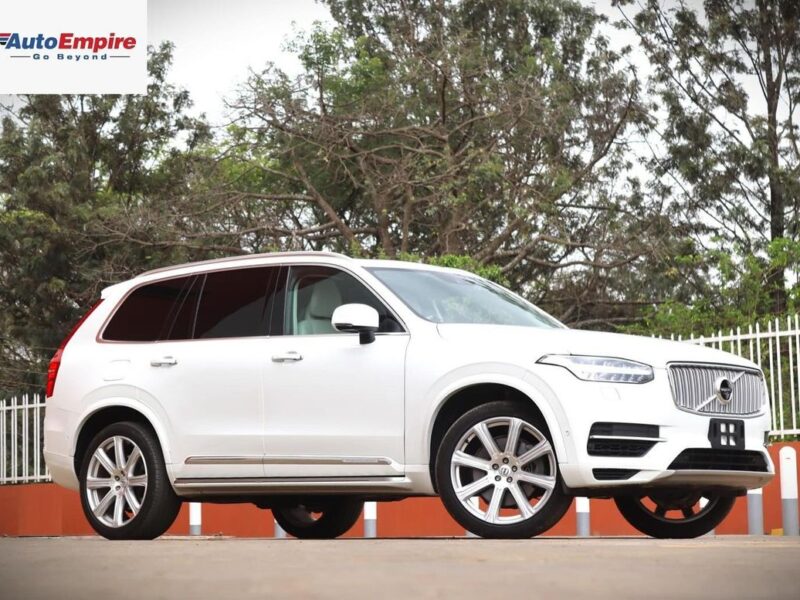 2018 Volvo XC90 T8 Hybrid
