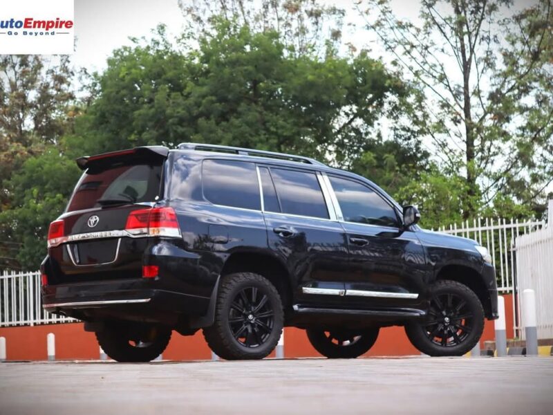 2016 Toyota Landcruiser v8