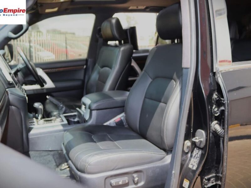 2016 Toyota Landcruiser v8