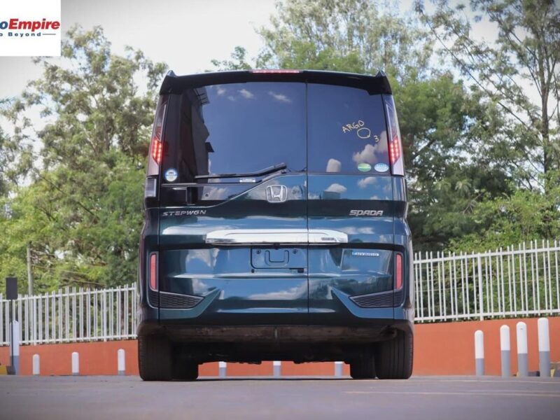2017 Honda Step Wagon
