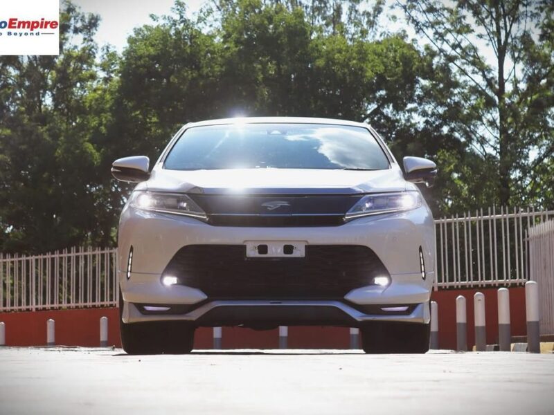 2017 Toyota Harrier - White