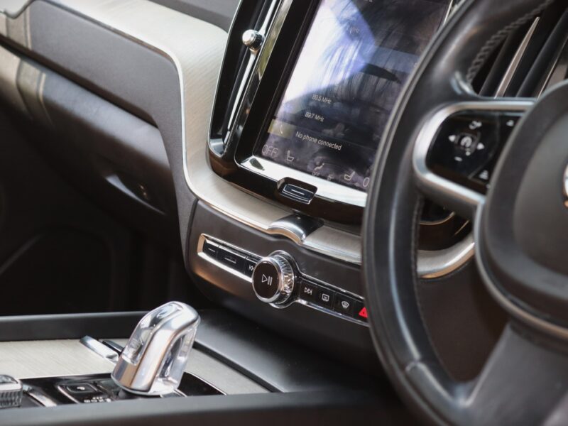 2017 Volvo XC60 T8 Inscription Hybrid