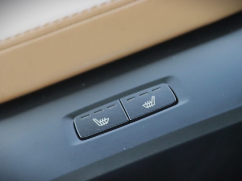 2017 Volvo XC60 T8 Inscription Hybrid