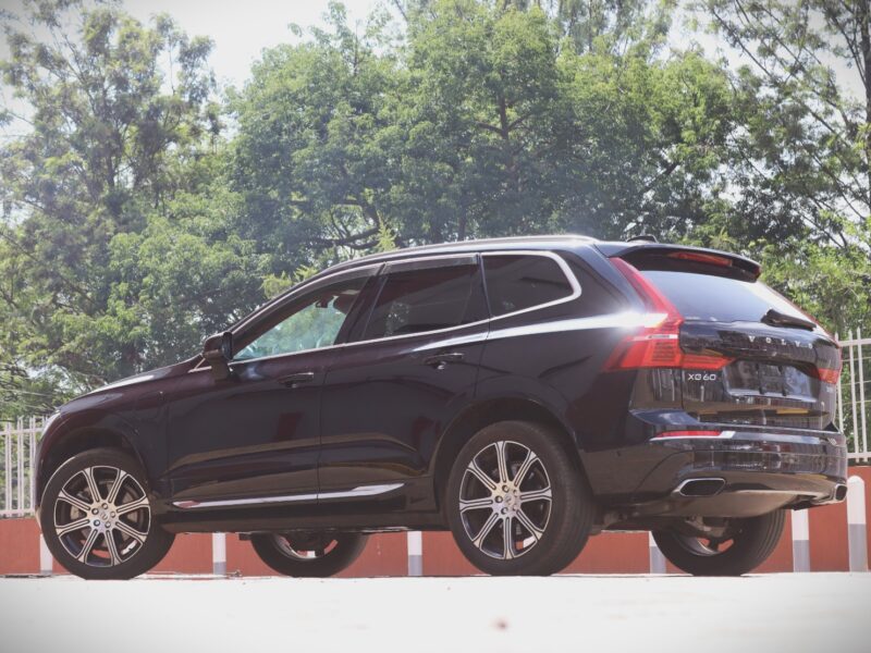 2017 Volvo XC60 T8 Inscription Hybrid