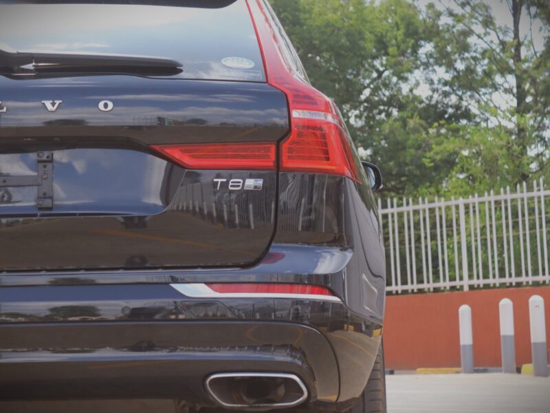 2017 Volvo XC60 T8 Inscription Hybrid