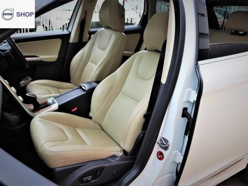 2017 Volvo XC60 D4