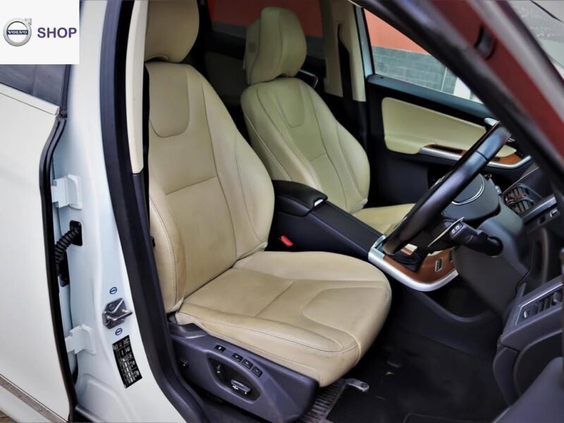 2017 Volvo XC60 D4
