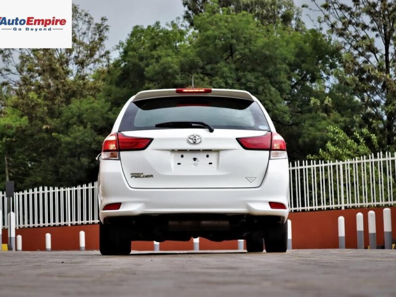 2016 Toyota Fielder