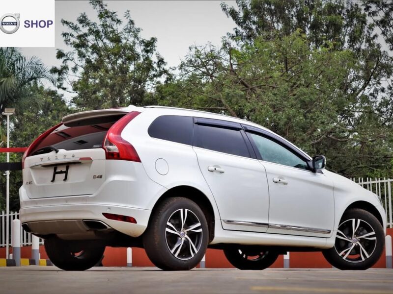 2017 Volvo XC60 D4