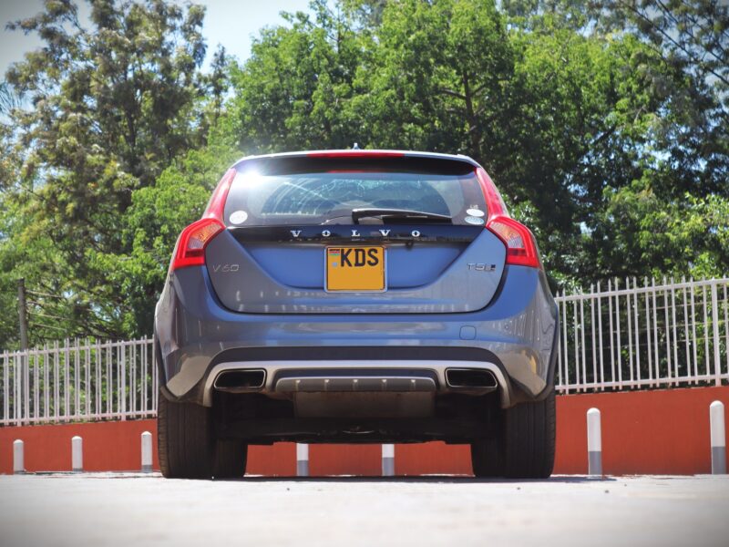 2017 Volvo V60 Cross Country
