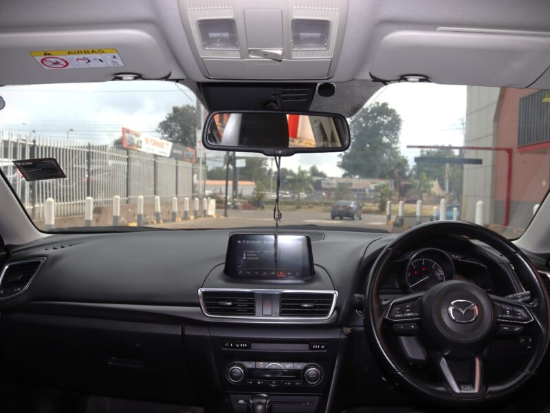2016 Mazda Axela