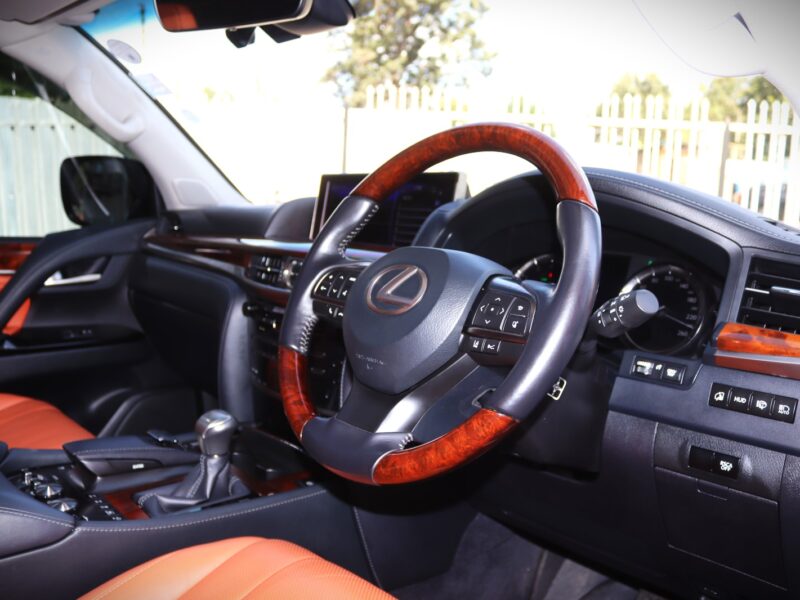 2017 LEXUS LX570