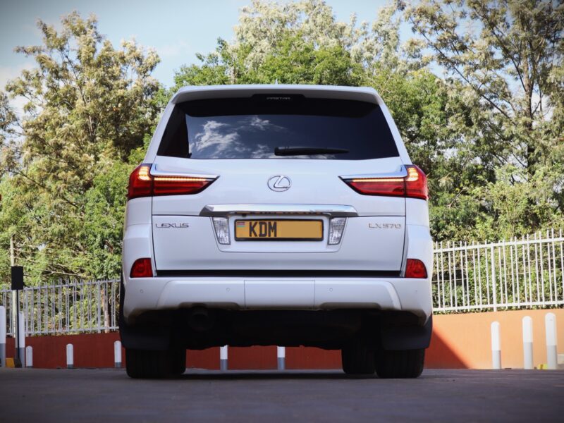 2017 LEXUS LX570