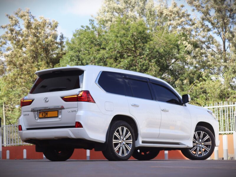 2017 LEXUS LX570