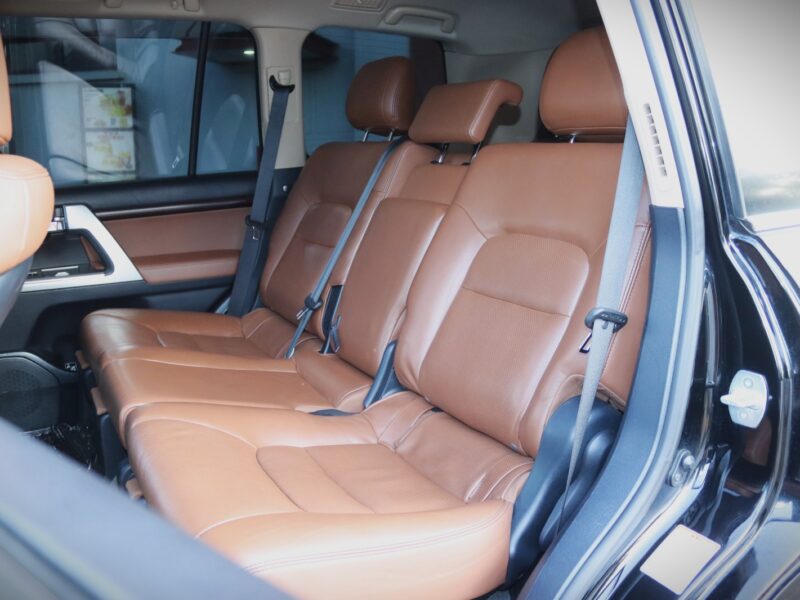 2017 LAND CRUISER V8 ZX