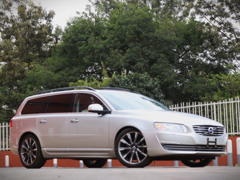 2015 Volvo V70 T5