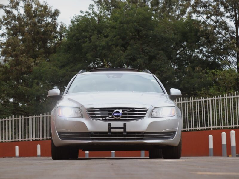 2015 Volvo V70 T5