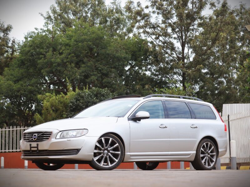 2015 Volvo V70 T5