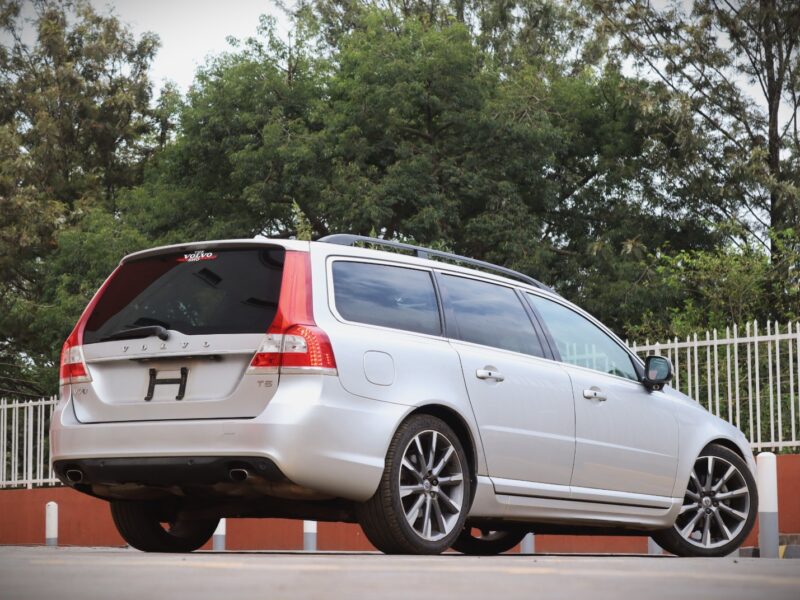 2015 Volvo V70 T5