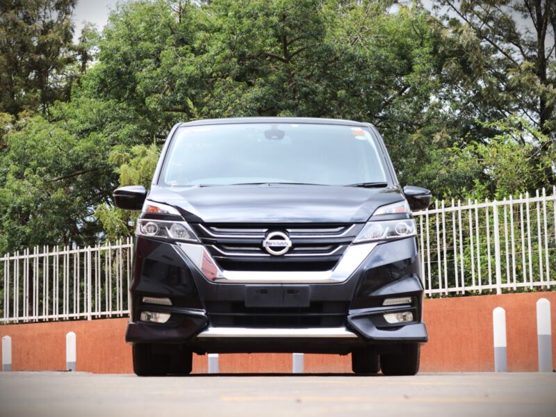 2017 Nissan Serena Hybrid