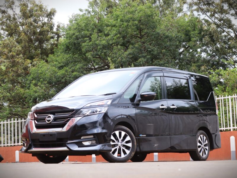 2017 Nissan Serena Hybrid
