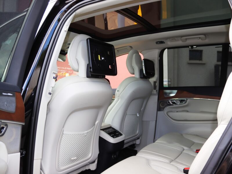 2018 Volvo XC90 T6 Inscription