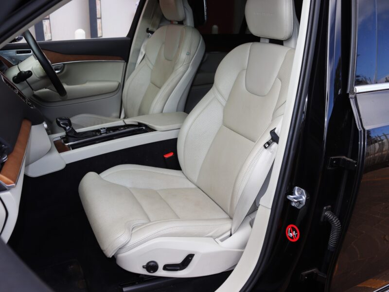 2018 Volvo XC90 T6 Inscription