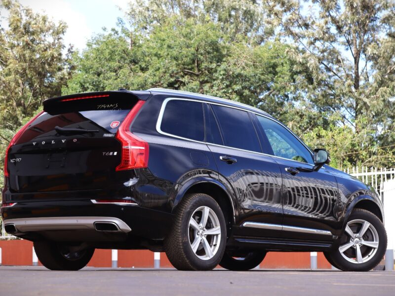 2018 Volvo XC90 T6 Inscription
